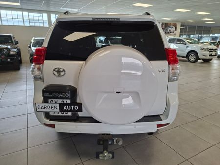 2010-Toyota-Land-Cruiser-Prado-40-V6-VX-Auto_4