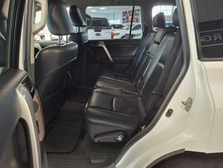 2010-Toyota-Land-Cruiser-Prado-40-V6-VX-Auto_8