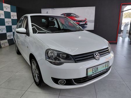2014-Volkswagen-Polo-Vivo-GP-16-Comfortline_0