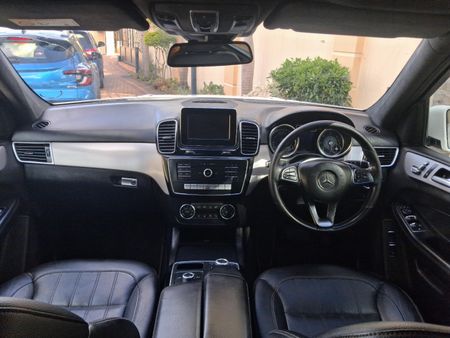 2016-Mercedes-Benz-GLE-250d-4Matic_10