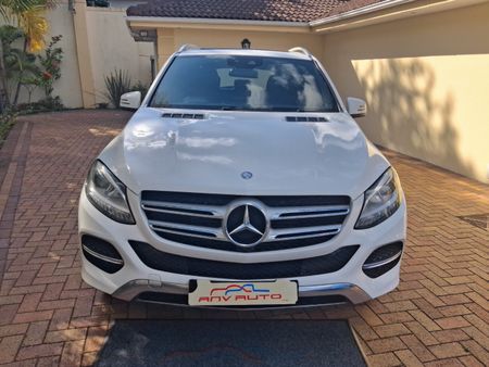 2016-Mercedes-Benz-GLE-250d-4Matic_1