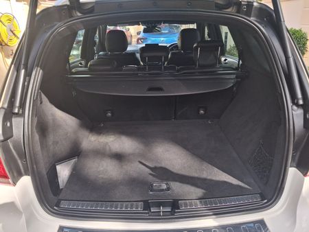 2016-Mercedes-Benz-GLE-250d-4Matic_6