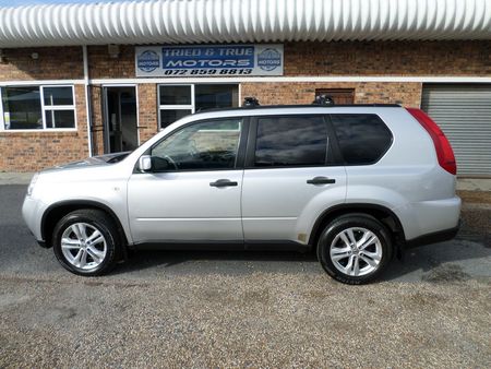 2011-Nissan-X-Trail-20-dCi-4x2-XE_4