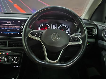 2022-Volkswagen-T-Cross-10-TSI-Comfortline_5