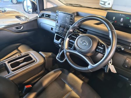 2025-Hyundai-Staria-22d-Executive-Auto_9