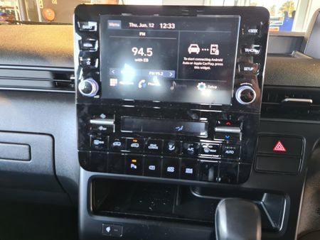 2025-Hyundai-Staria-22d-Executive-Auto_11