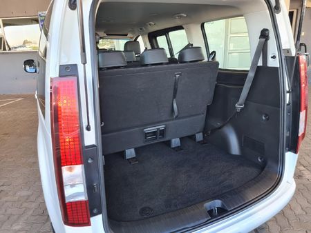 2025-Hyundai-Staria-22d-Executive-Auto_13