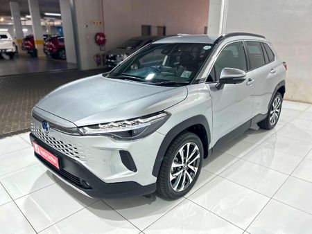 2025-Toyota-Corolla-Cross-18-XR-Hybrid_3