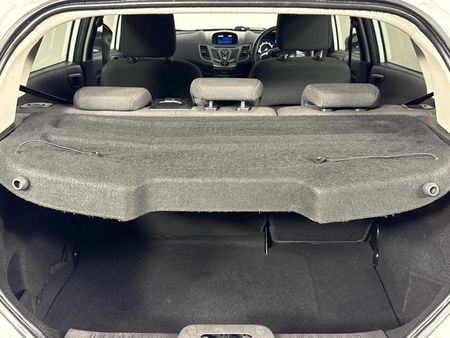 2016-Ford-Fiesta-10-EcoBoost-Ambiente-Auto-5-dr_9
