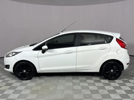 2016-Ford-Fiesta-10-EcoBoost-Ambiente-Auto-5-dr_14