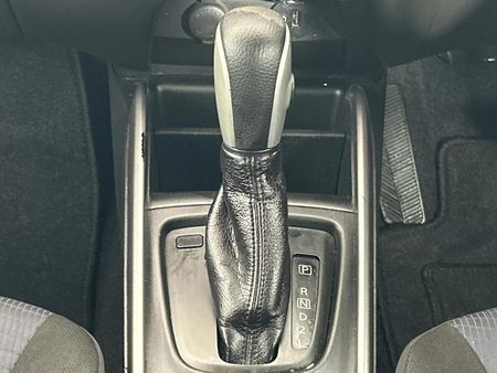 2021-Toyota-Starlet-14-XS-Auto_10