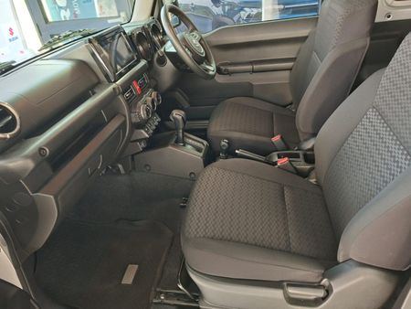 2023-Suzuki-Jimny-15-GLX-Auto_0