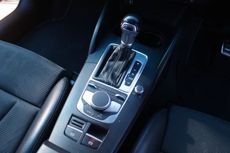 2018-Audi-S3-Sedan-quattro-Auto_17