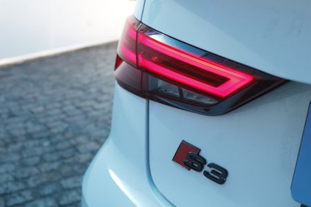 2018-Audi-S3-Sedan-quattro-Auto_8