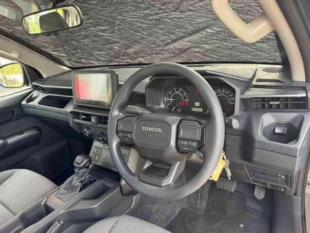 2026-Toyota-Hilux-28-GD-6-RB-SRX-4x4-Auto-Double-Cab_21