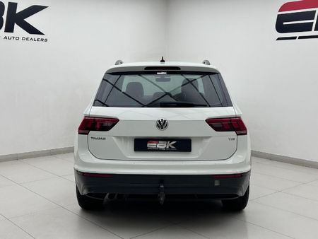 2017-Volkswagen-Tiguan-14-TSI-Trendline-92kW_4
