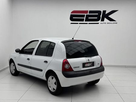 2004-Renault-Clio-14-Expression_3