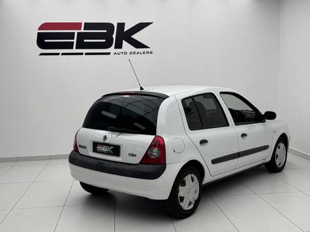 2004-Renault-Clio-14-Expression_5
