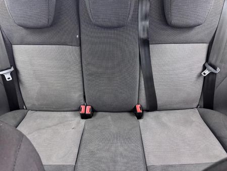 2016-Ford-Fiesta-14-Ambiente-5-dr_12
