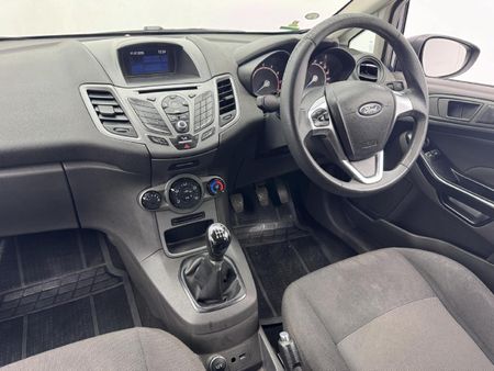 2016-Ford-Fiesta-14-Ambiente-5-dr_7
