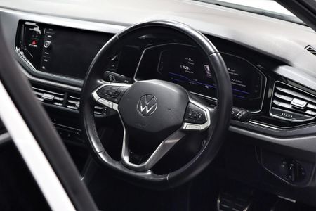 2023-Volkswagen-Taigo-10-TSI-R-Line-Auto_10