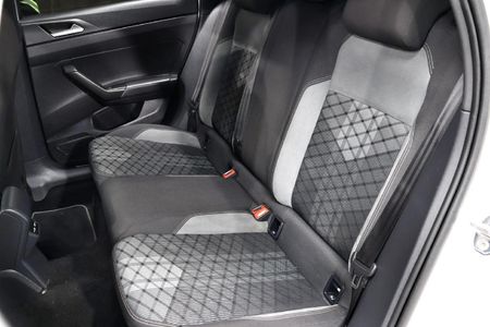 2023-Volkswagen-Taigo-10-TSI-R-Line-Auto_18