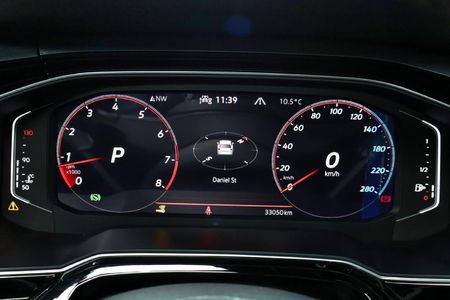 2022-Volkswagen-Polo-20-GTI-Auto-147kW_21