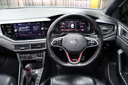 2022-Volkswagen-Polo-20-GTI-Auto-147kW_8