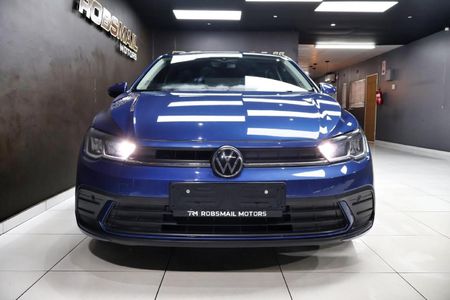 2023-Volkswagen-Polo-10-TSI_25