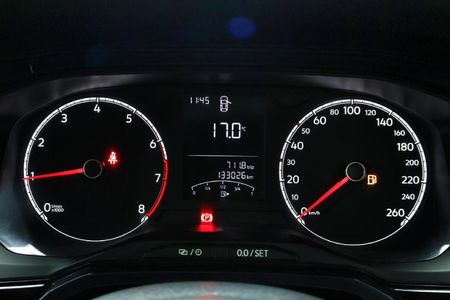 2021-Volkswagen-Polo-10-TSI-Trendline_21