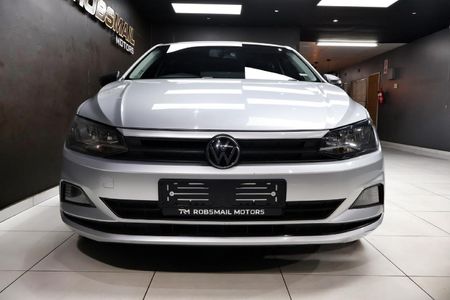 2021-Volkswagen-Polo-10-TSI-Trendline_25