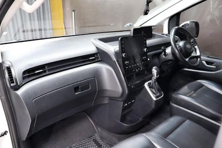 2023-Hyundai-Staria-22d-Executive-Auto_11