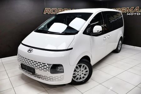 2023-Hyundai-Staria-22d-Executive-Auto_22