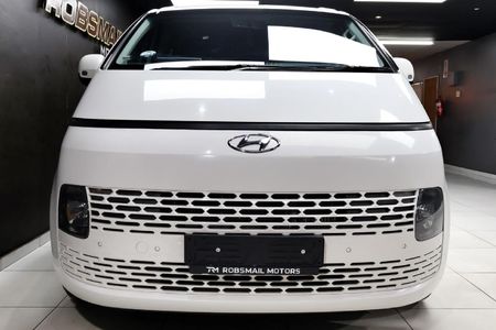 2023-Hyundai-Staria-22d-Executive-Auto_26