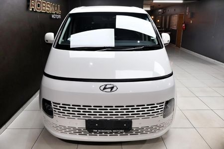 2023-Hyundai-Staria-22d-Executive-Auto_2