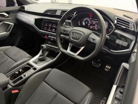 2025-Audi-Q3-35-TDI-S-Tronic-Black-Edition_4