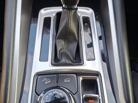 2020-Mitsubishi-Pajero-Sport-24D-4x4-Shogun-Auto_10