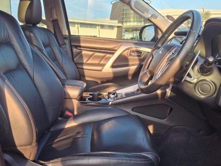2020-Mitsubishi-Pajero-Sport-24D-4x4-Shogun-Auto_3