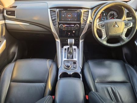 2020-Mitsubishi-Pajero-Sport-24D-4x4-Shogun-Auto_8