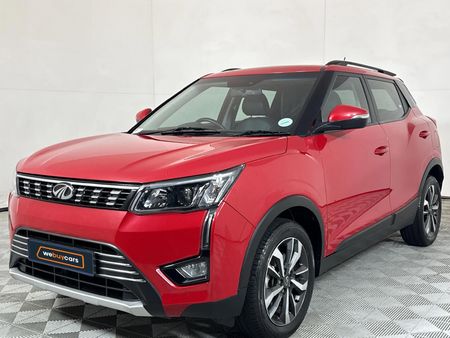 2022-Mahindra-XUV-300-12T-W8_0