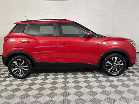 2022-Mahindra-XUV-300-12T-W8_17