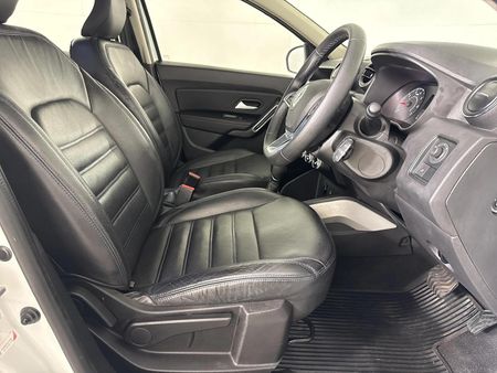 2023-Renault-Duster-15-dCi-Intens-EDC_9