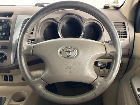 2006-Toyota-Fortuner-40-V6-Auto-4x4_11