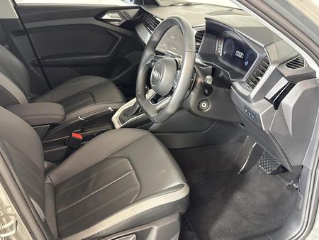 2025-Audi-A1-Sportback-15-TFSI-S-Line-Auto-35-TFSI_9