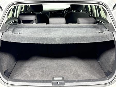 2017-Volkswagen-Golf-VII-10-TSI-Comfortline_14