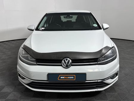 2017-Volkswagen-Golf-VII-10-TSI-Comfortline_15