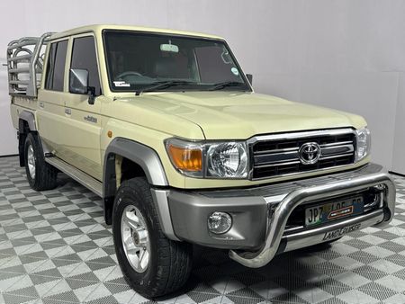 2020-Toyota-Land-Cruiser-79-42-D-Double-Cab_13