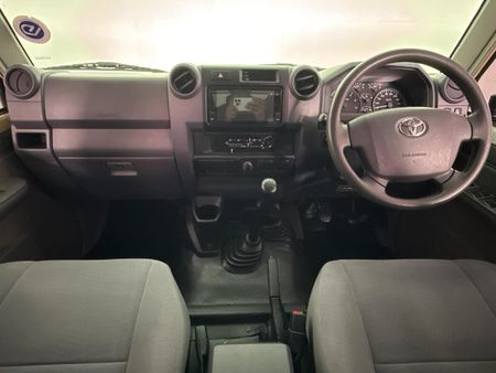 2020-Toyota-Land-Cruiser-79-42-D-Double-Cab_1