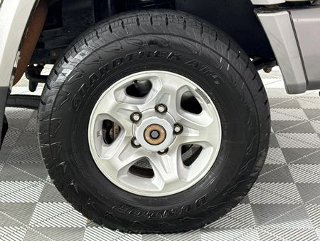 2020-Toyota-Land-Cruiser-79-42-D-Double-Cab_4