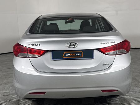 2012-Hyundai-Elantra-16-GLS-Premium_11